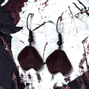 5 For $25💫Dark Plum Petal Dangles Earrings